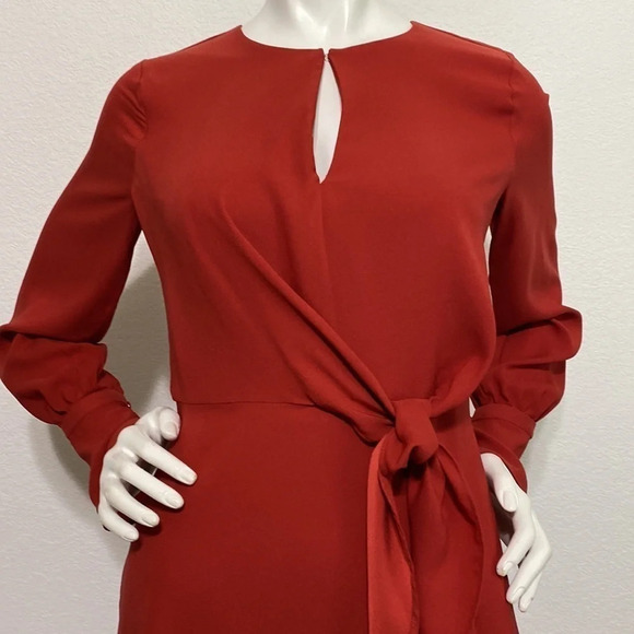 Ann Taylor Dress - Picture 2 of 9